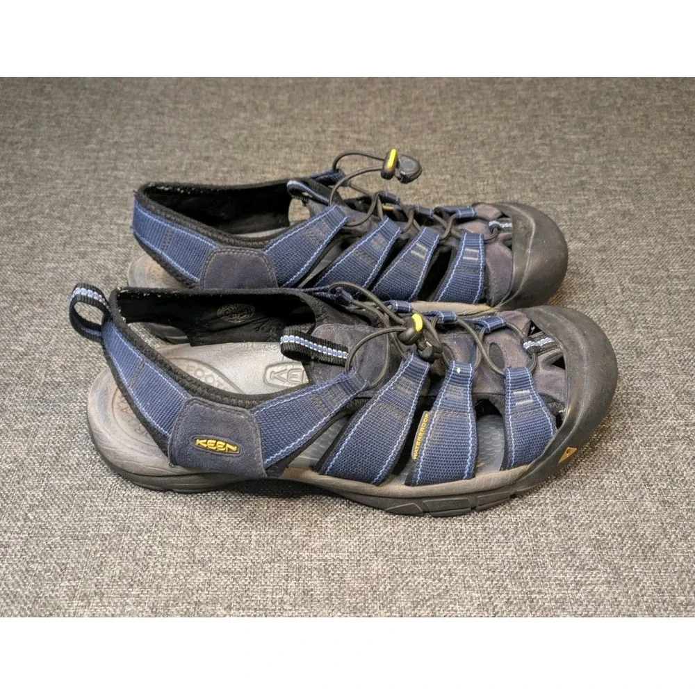 Keen Newport H2 Mens Closed Toe Hiking Water Sandals Navy Blue Shoes Size 11.5